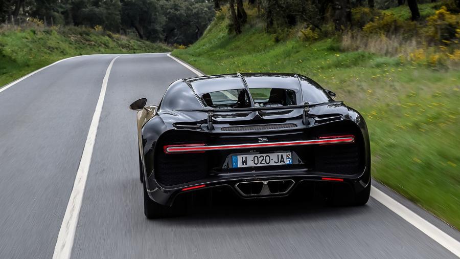  Bugatti Chiron 2017 года  (WW) (фото 4 из 67)